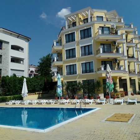 Хоризонт М Apartment Свети Влас Екстериор снимка